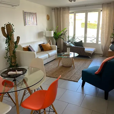 Beau 2p, Tres Equipe, Localisation Parfaite/ac Apartment