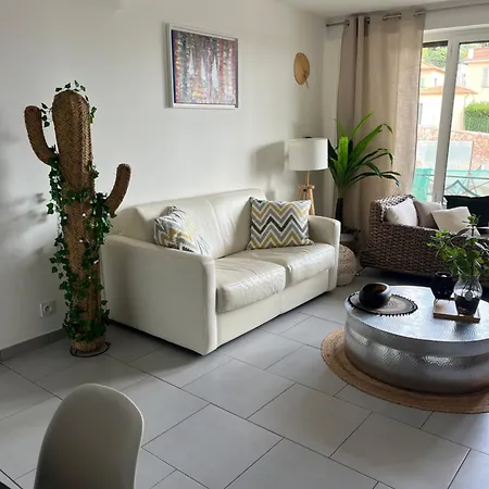Beau 2p, Tres Equipe, Localisation Parfaite/ac Apartment *